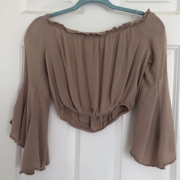iris Tops - Embroidered Crop Top